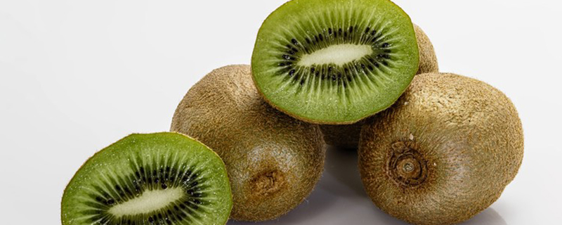 Is kiwifruit a bad tree at home?